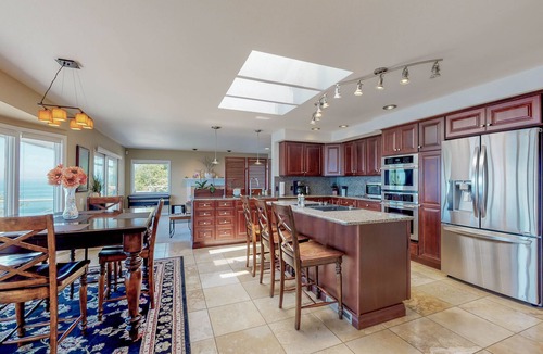 Trinidad House | Chic and large home with private hot tub, ocean & beach views