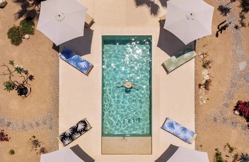 El Pescadero House | Chic Bungalow with Pool Near the Ocean