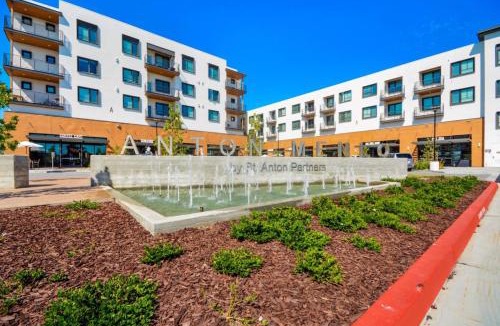 Menlo Park Apartment | Churchill Living at Anton Menlo