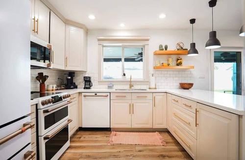 Mesa House | Citrus Grove Pool, Spa & Mini Golf