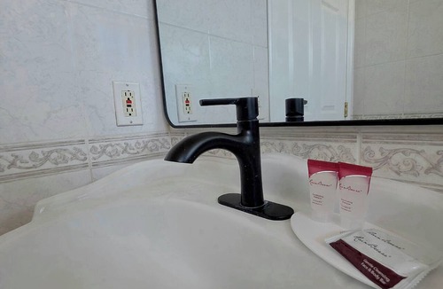 Indio Hotel | City Center Motel