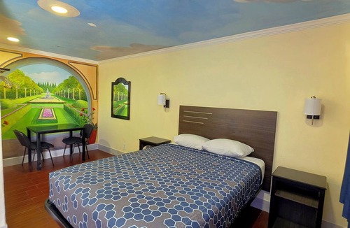 Indio Hotel | City Center Motel