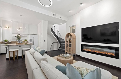 Cortez Hill House | City Lights & Rooftop Nights Townhome Escape