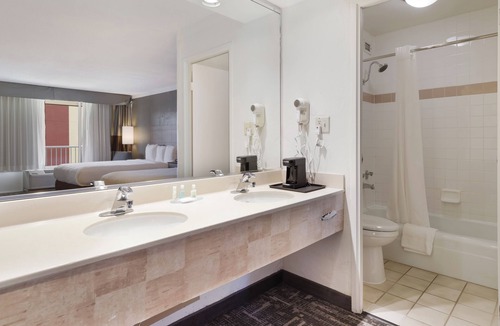 Concord Hotel | Clarion Hotel Concord/Walnut Creek