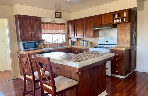 Orcutt House | Classic 20th Century Architecture, Huge space for large families