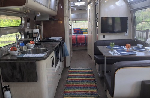 Mammoth House | Classic Airstream on Apricot Meadow in Aravaipa Canyon