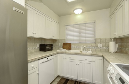 Downtown Condo | Classic California Oceanfront Living