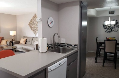 Deepwell Estates Condo | Classic Palm Springs Mountain View Condo