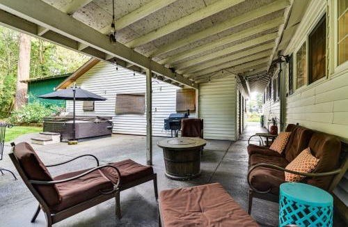 Aloha House | Close to Intel/Nike: Large Family Home w/Hot Tub