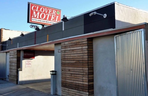 Lynwood Hotel | CLOVER MOTEL