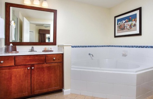 Townsite Resort | Club Wyndham Oceanside Resort 2 Bedroom Deluxe Oceanview
