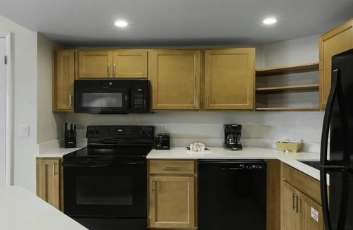 Oceanside Resort | Coastal 1BR Retreat at WorldMark Oceanside – Near Marina, Beach & Resort Pools