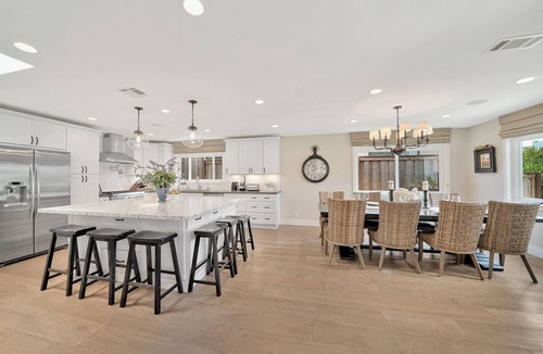 San Clemente House | Coastal Luxury: 4bd/4bth, Hot Tub, Pool Table, Yard, Walk to Beach