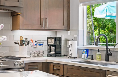 South Oceanside House | Coastal Modern Home w/Outdoor Lounge, FireTable, BBQ + Close to restaurants