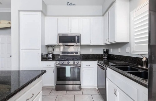 North Valley House | Coastal Oasis w heated Pool & Spa by beach
