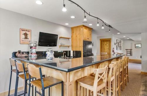 South Lake Tahoe House | COH1407 - Shaquinaw!