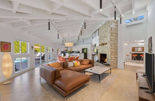 Sunrise Vista Chino House | Colony Retreat - Palm Springs