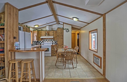 Columbia Falls Cottage | Columbia Falls Home ~ 22 Mi to Glacier Nat’l Park!