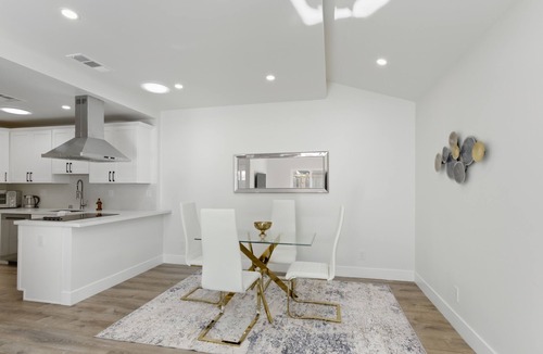 West Davis Manor House | Colusa Residence: 4BR 3BA near UC Davis