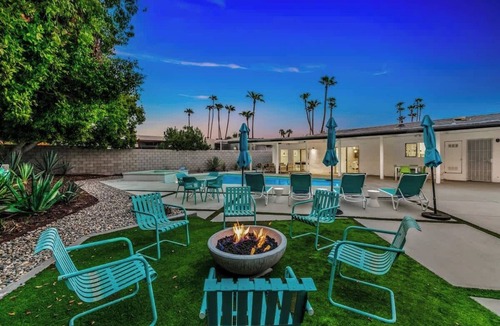Sunrise Vista Chino House | Come Fly With Me - Palm Springs