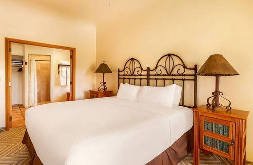 Cave Creek Hotel | Comfort and Relaxation! Swimming Pool, Full Kitchen, Free Parking!