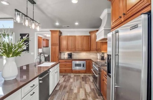 Clovis House | Comfort & Convenience: Clovis Edition