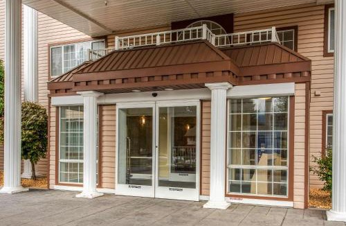 Weed Hotel | Comfort Inn Mount Shasta Area