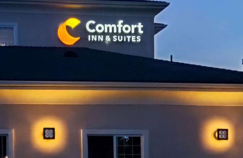 Galt Hotel | Comfort Inn & Suites Galt - Lodi North
