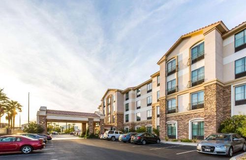 Whitney Ranch Hotel | Comfort Inn & Suites Henderson - Las Vegas