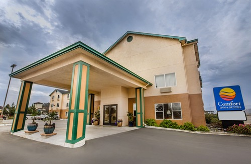Fortuna Hotel | Comfort Inn & Suites Redwood Country
