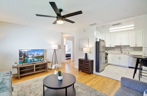 Downtown San Diego Apartment | Comfortable 2-Br Apartment in Downtown/Little Italy SD
