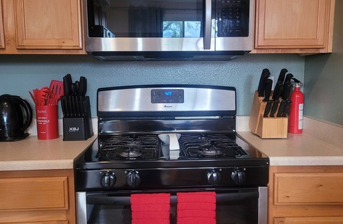 North Las Vegas House | Comfortable 3 Bedroom 2.5 Bath Family Home in North Las Vegas
