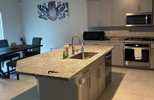 Las Vegas House | Comfortable and Welcoming 6 Bedroom Home with an indoor workout area.