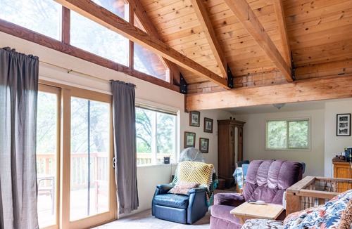 Sierra City Cabin | Comfortable Quiet Cabin In A Quaint Mountain Town