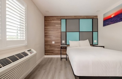 Victorville Hotel | Comfortable Single Room Near I-15 – Great Location