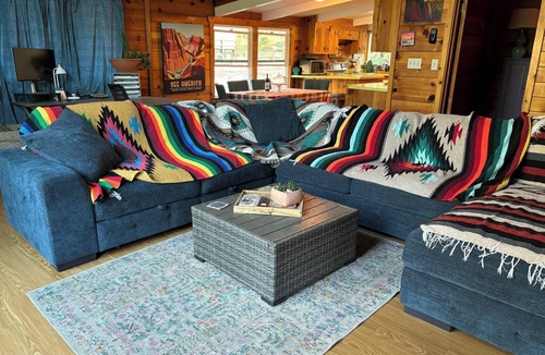 California Hot Springs Cabin | Comfy and Cozy Family Cabin in Sequoia Nat’l Forest in Cal Hot Springs with WiFi