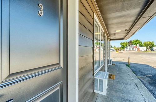 Kalispell Apartment | Comfy and Cozy Studio for 2 (101 Spring Creek)