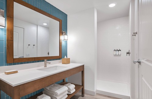 Medford Hotel | Compass by Margaritaville in Medford