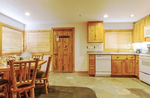 Tahoya Shores House | Condo-Private Beach!