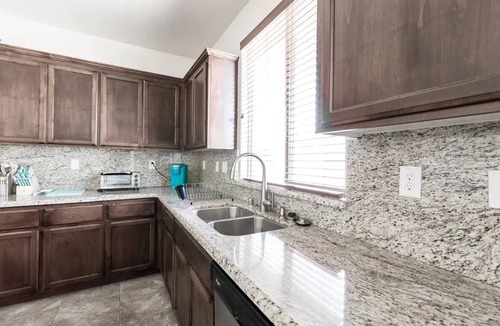 Hood House | Contemporary house in a great location.