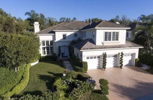 Turtle Ridge House | Contemporary Luxury: 5BD Villa w/Pool in Gated Newport Coast