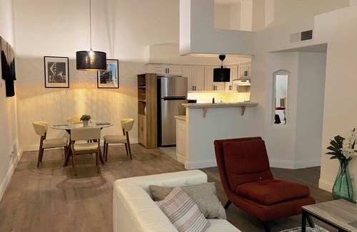 Whitney Ranch Condo | Contemporary luxurious Condo with Mountain View’s in Henderson . WiFi, Roku TV.