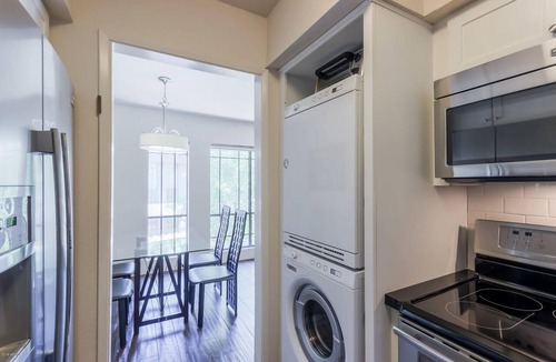 Bartlett Estates Condo | Contemporary Luxury In The Heart Of It All