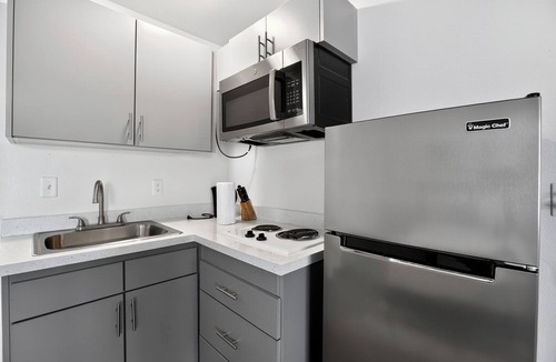 Las Vegas Apartment | Contemporary studio with sleek updated interiors