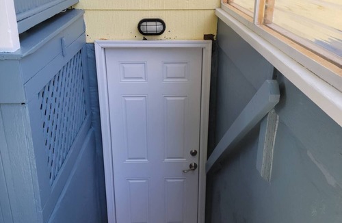 Portsmouth Apartment | Cool basement apartment with WiFi in vibrant Portland, Oregon.