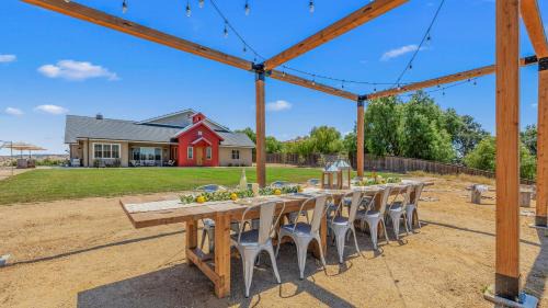 Paso Robles House | Cooperage by AvantStay Vineyard Views Soccer