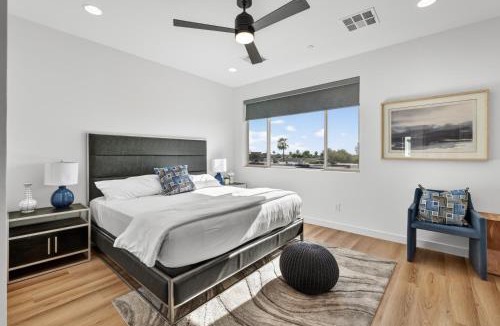 Villa De Paz House | Copper Sky Townhome - Pool & Gym