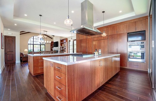 Coronado House | Coronado Beach House - One and a half blocks to beach