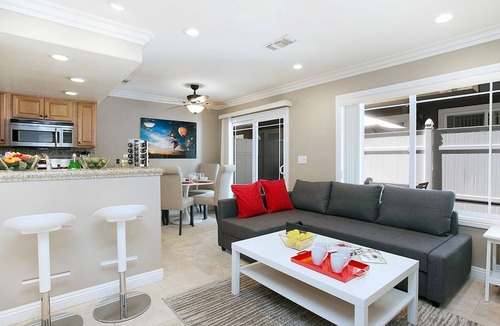 Westside Costa Mesa Apartment | Costa Mesa -newport- Patio - Free Parking-cm-2