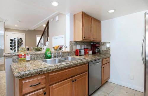 Westside Costa Mesa House | Costa Mesa -Newport- Patio - Free Parking-CM-2